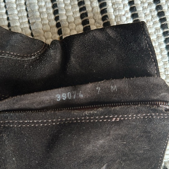 Boots - Picture 8 of 13